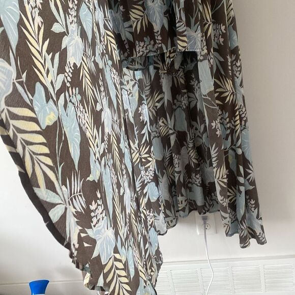 Torrid Maxi Dress sz 1 Floral Soft V-Neck Romper Ruffle Sleeve Coastal Vacation - Picture 13 of 14